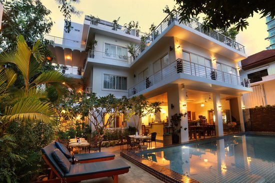 attraction-Where to stay in Phnom Penh Villa.jpg